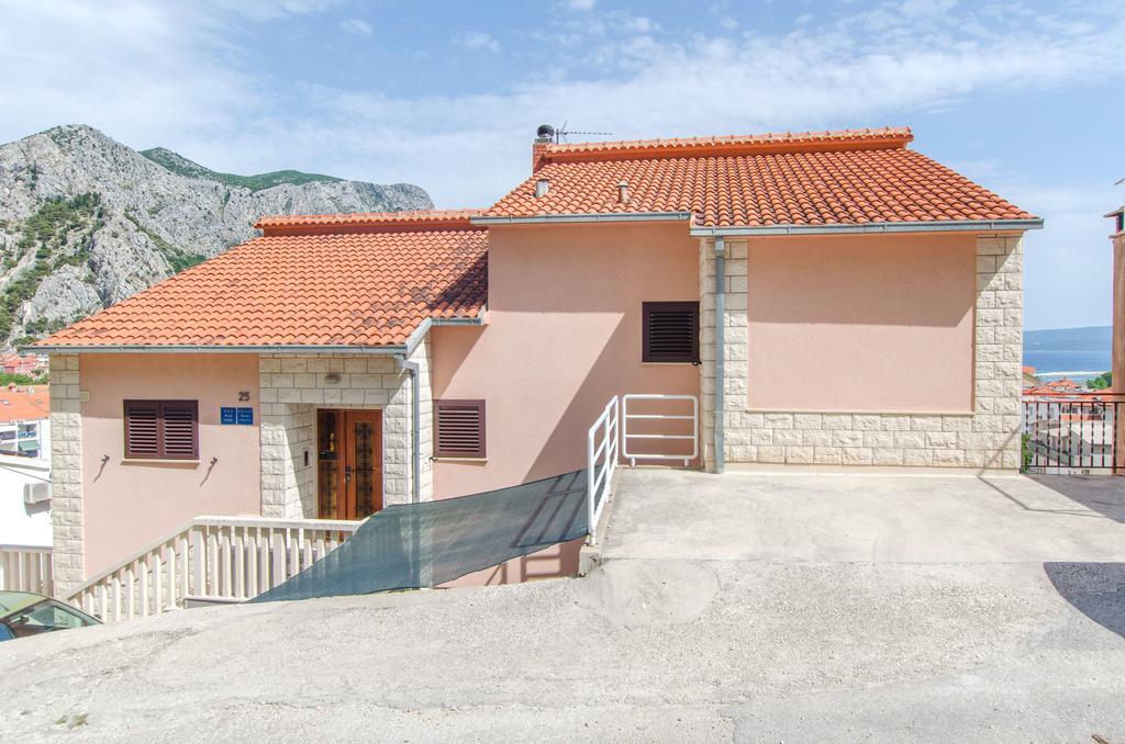 Apartments Zecic Omiš Zewnętrze zdjęcie