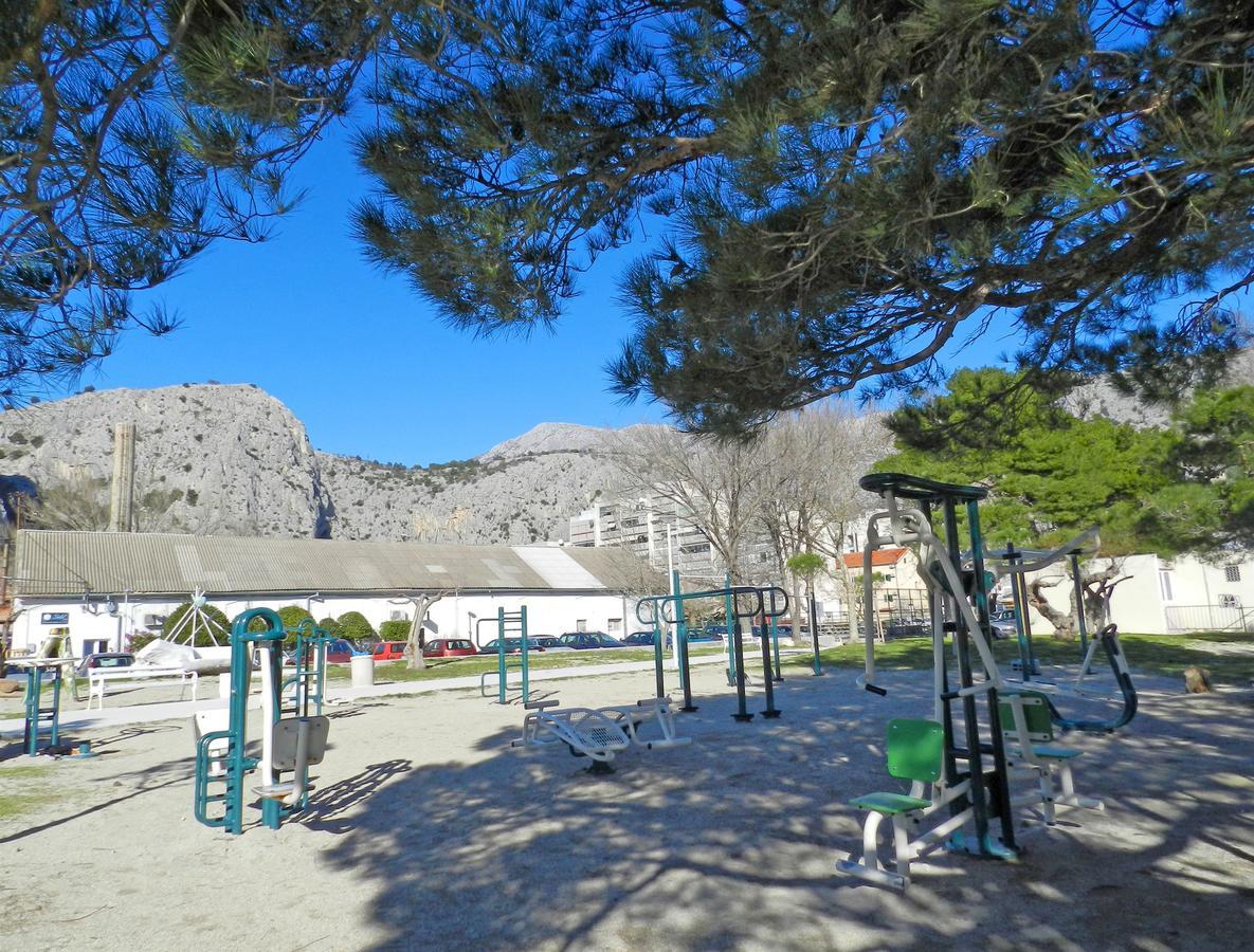 Apartments Zecic Omiš Zewnętrze zdjęcie