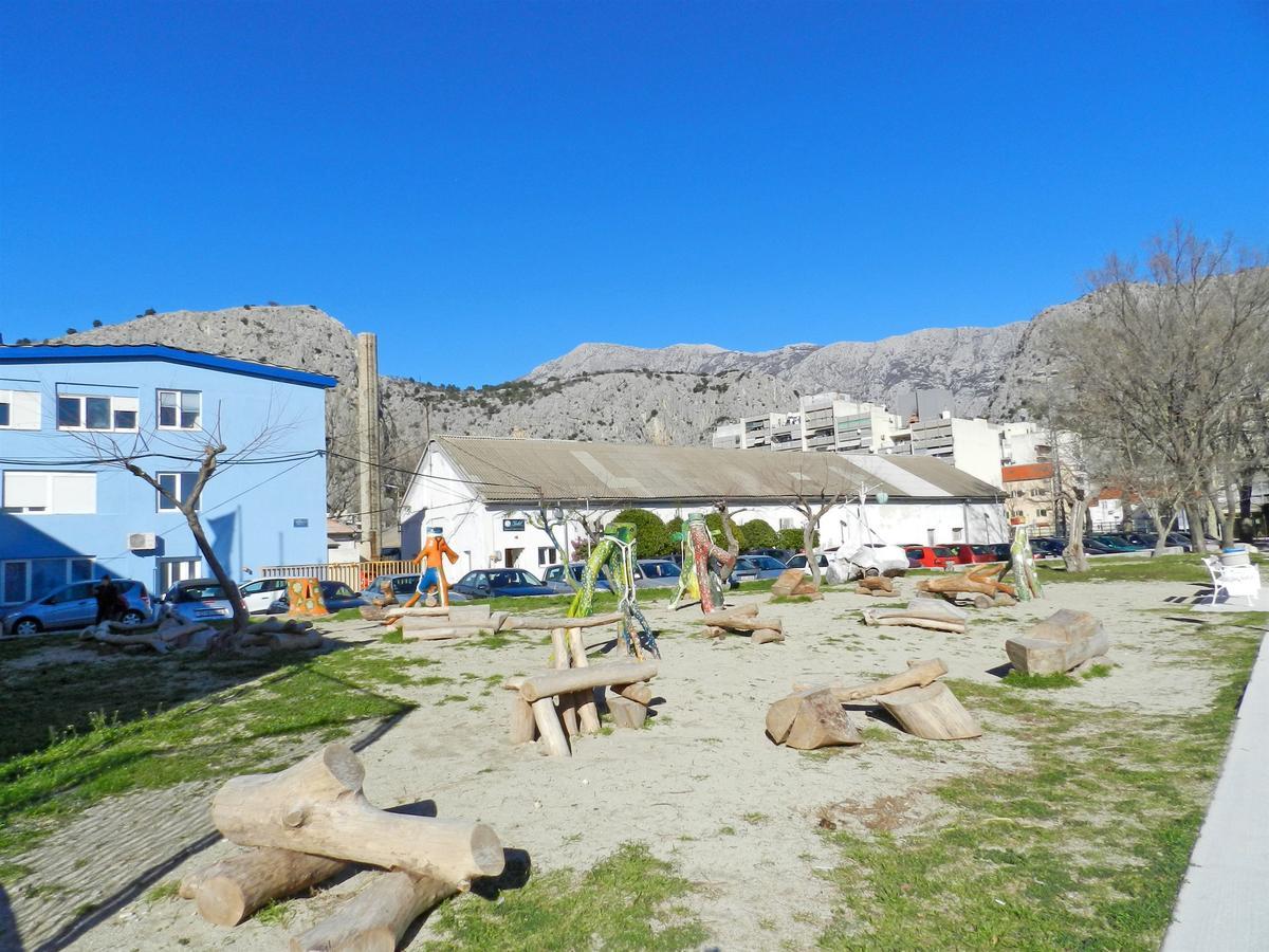 Apartments Zecic Omiš Zewnętrze zdjęcie