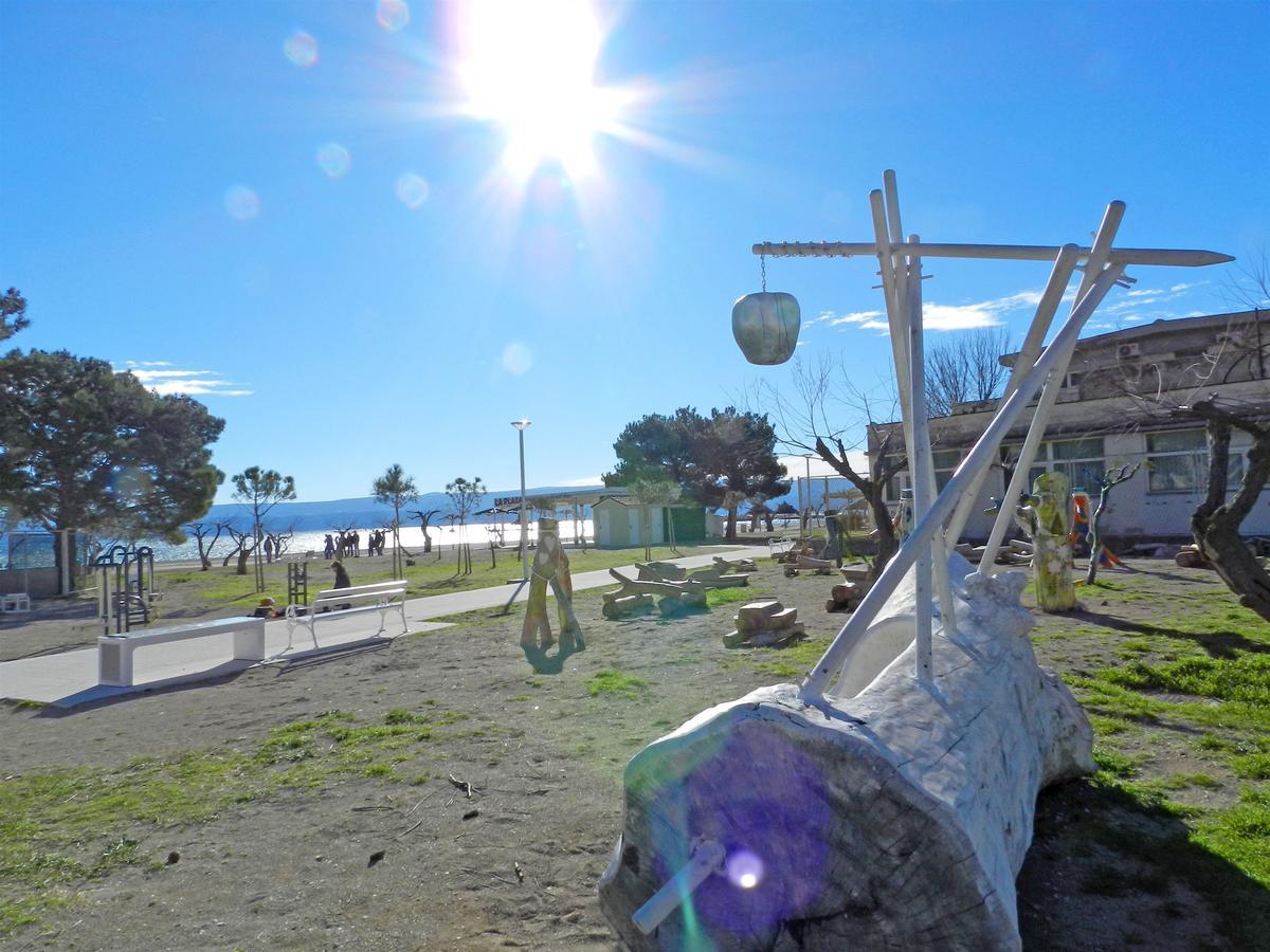 Apartments Zecic Omiš Zewnętrze zdjęcie